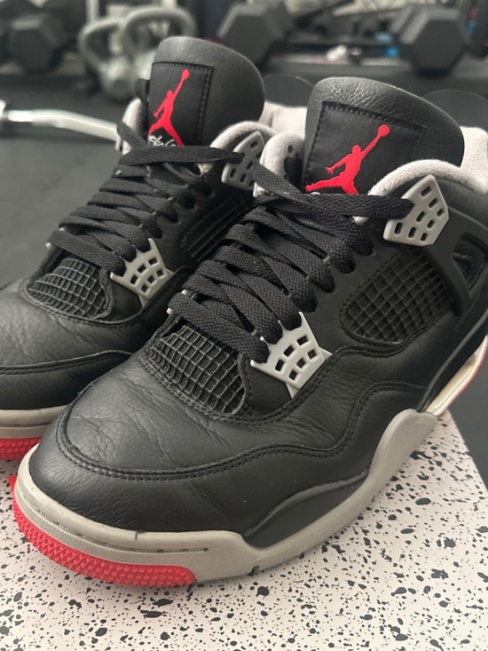 Jordan 4 Bred